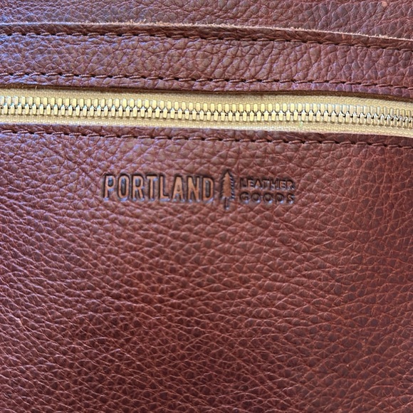 Portland Leather Nutmeg Classic Tote Bacpackpack - Picture 2 of 6